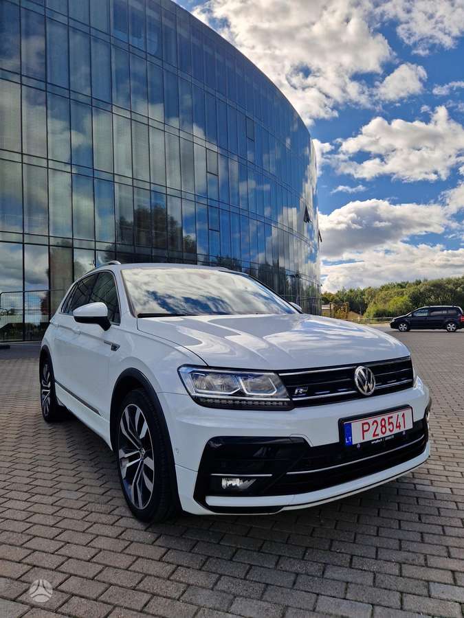 Volkswagen Tiguan - 2