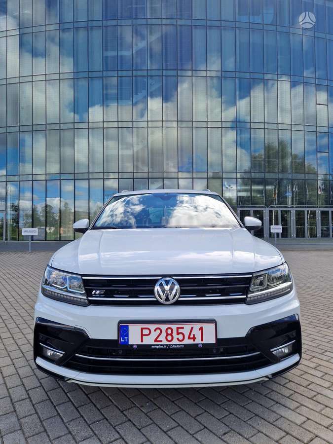 Volkswagen Tiguan - 3