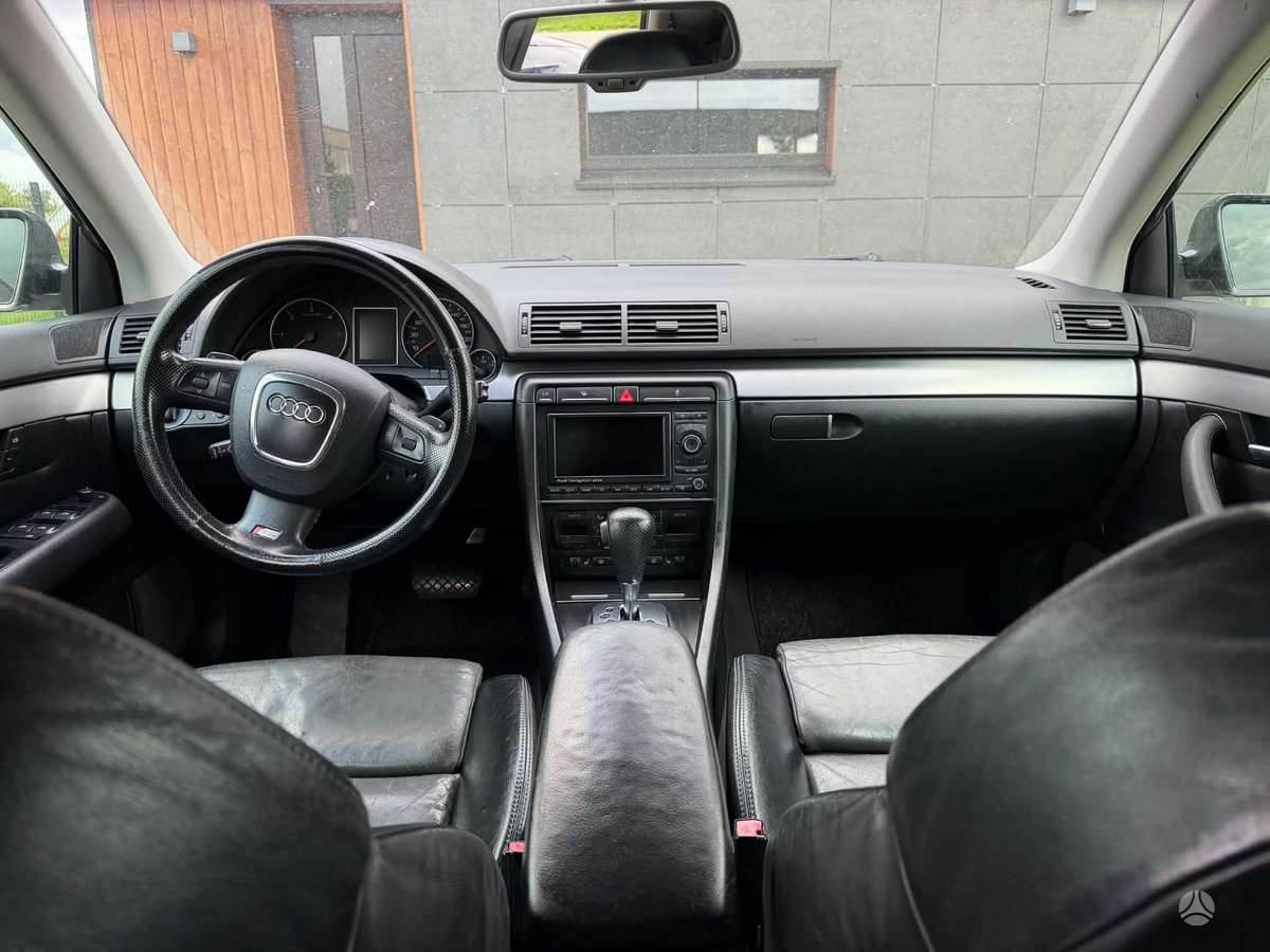 Audi A4, 2.7 l., Седан