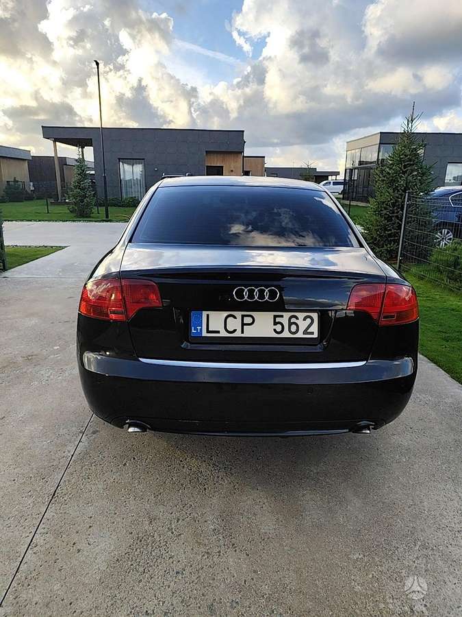 Audi A4, 2.7 l., Седан