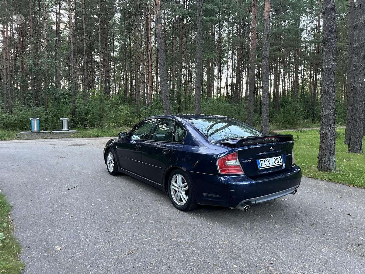 Subaru Legacy - 6