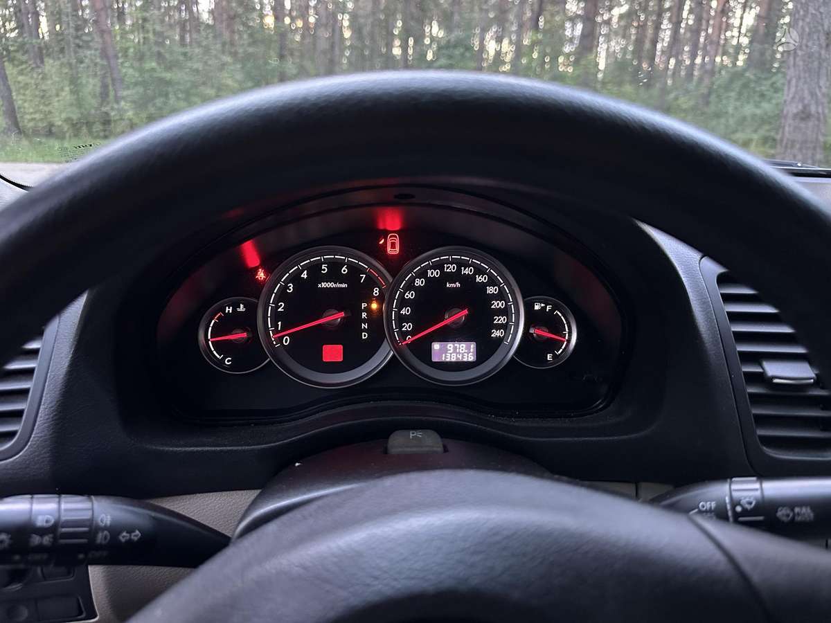 Subaru Legacy - 10