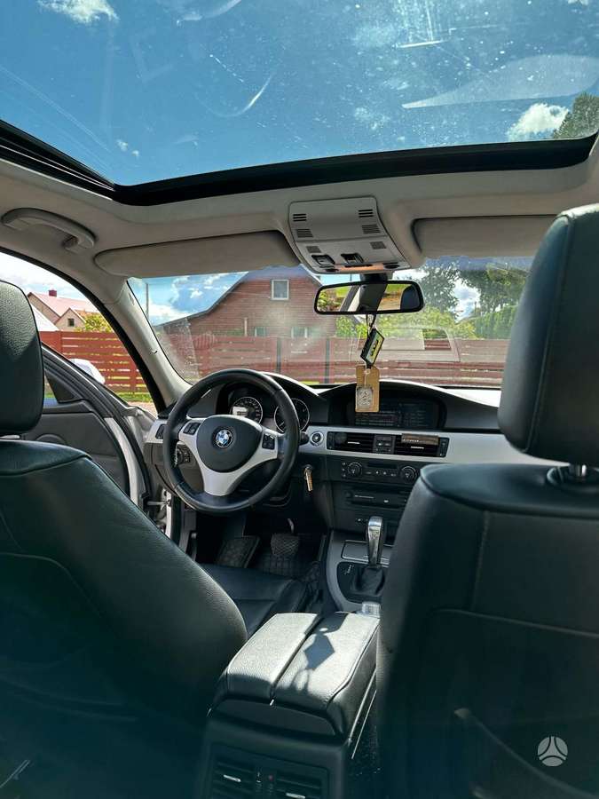 BMW 330, 3.0 l., wagon