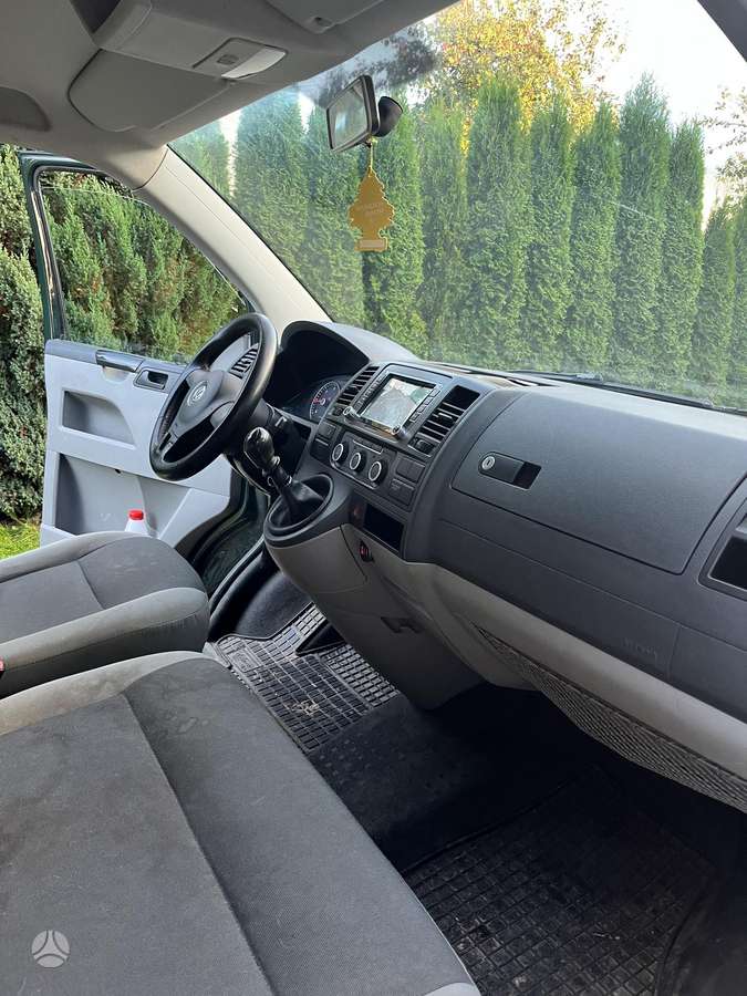 Volkswagen Transporter - 3