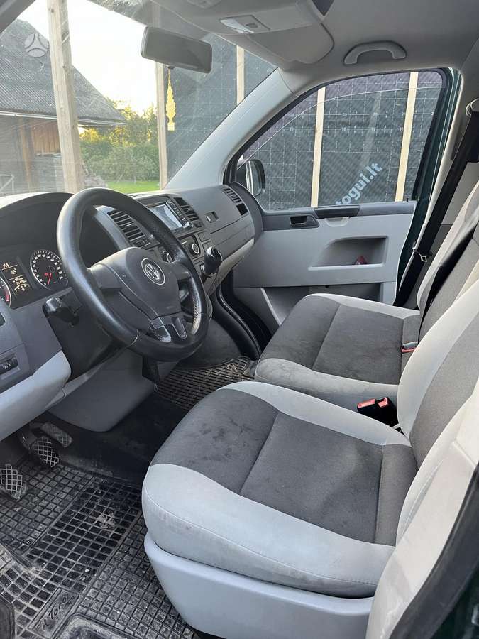 Volkswagen Transporter - 4