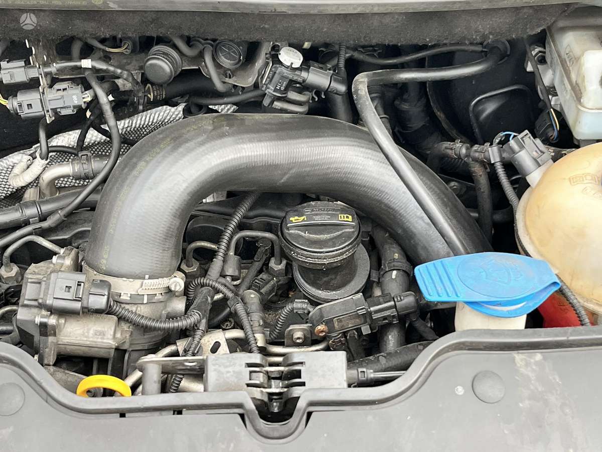 Volkswagen Transporter - 12