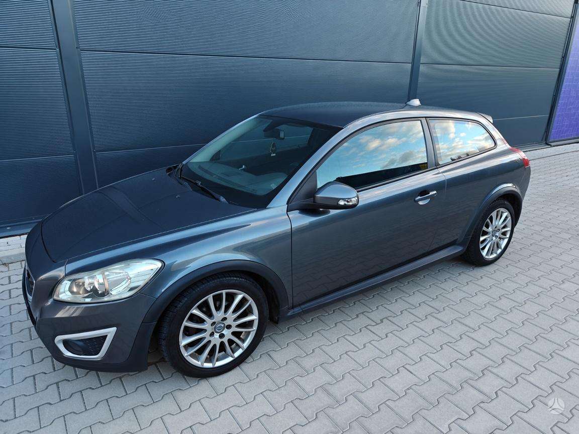 Volvo C30, 1.6 l., hatchback