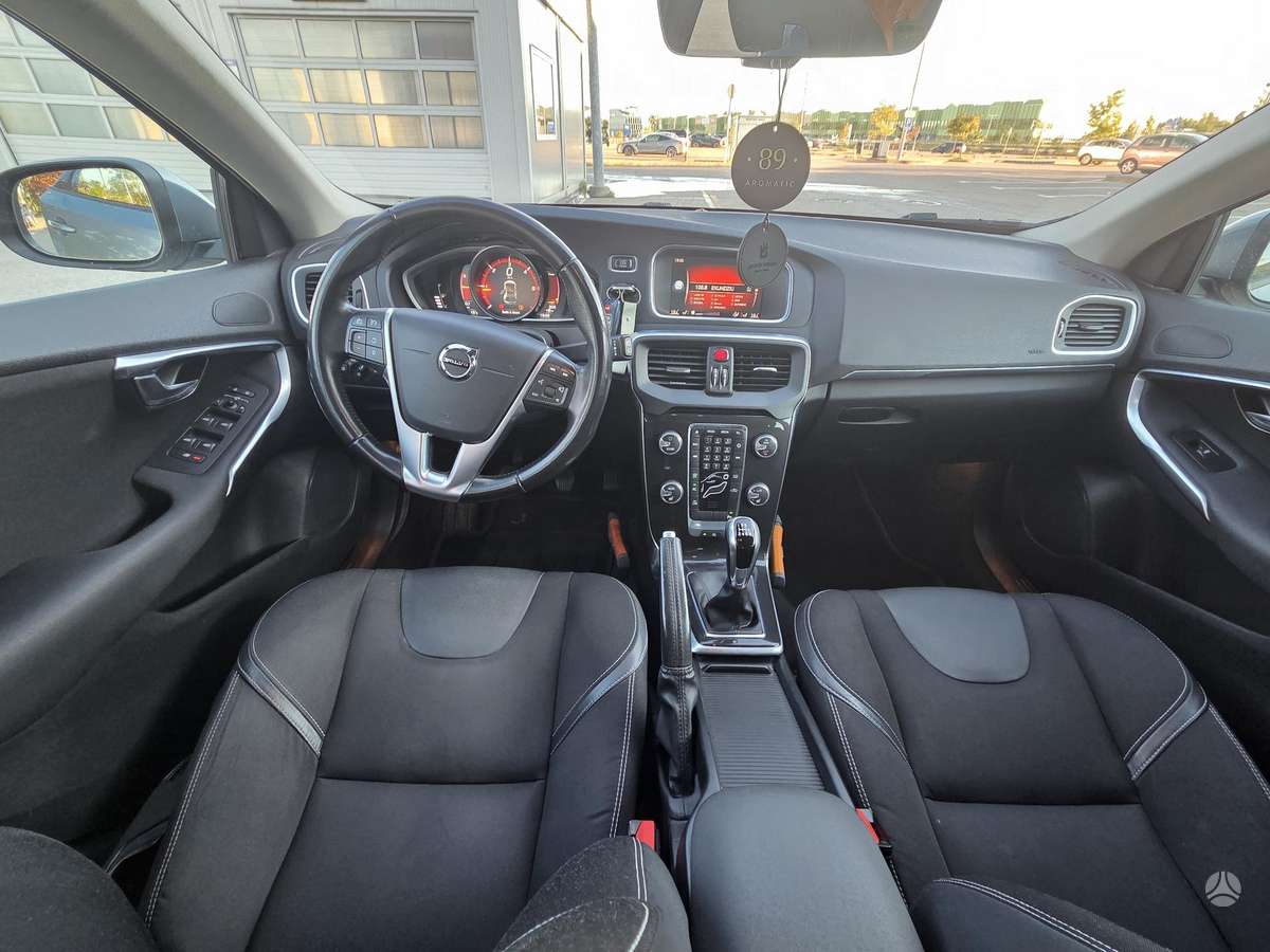 Volvo V40 - 12