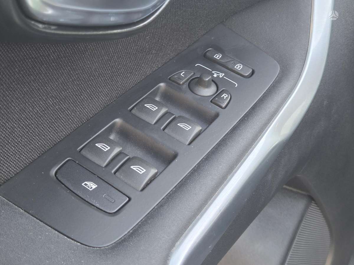 Volvo V40, 2.0 l., hatchback