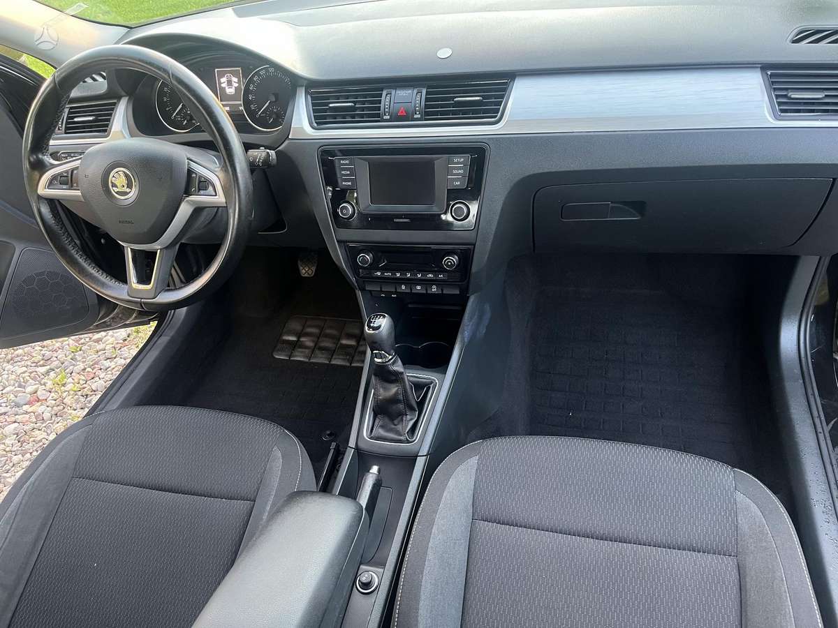 Škoda Rapid - 9
