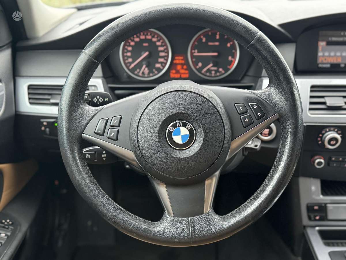 BMW 520, 2.0 l., wagon