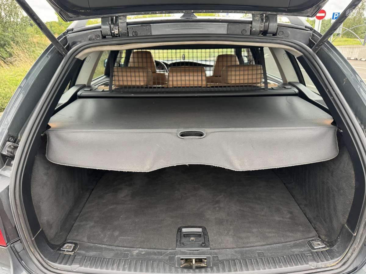 BMW 520, 2.0 l., wagon