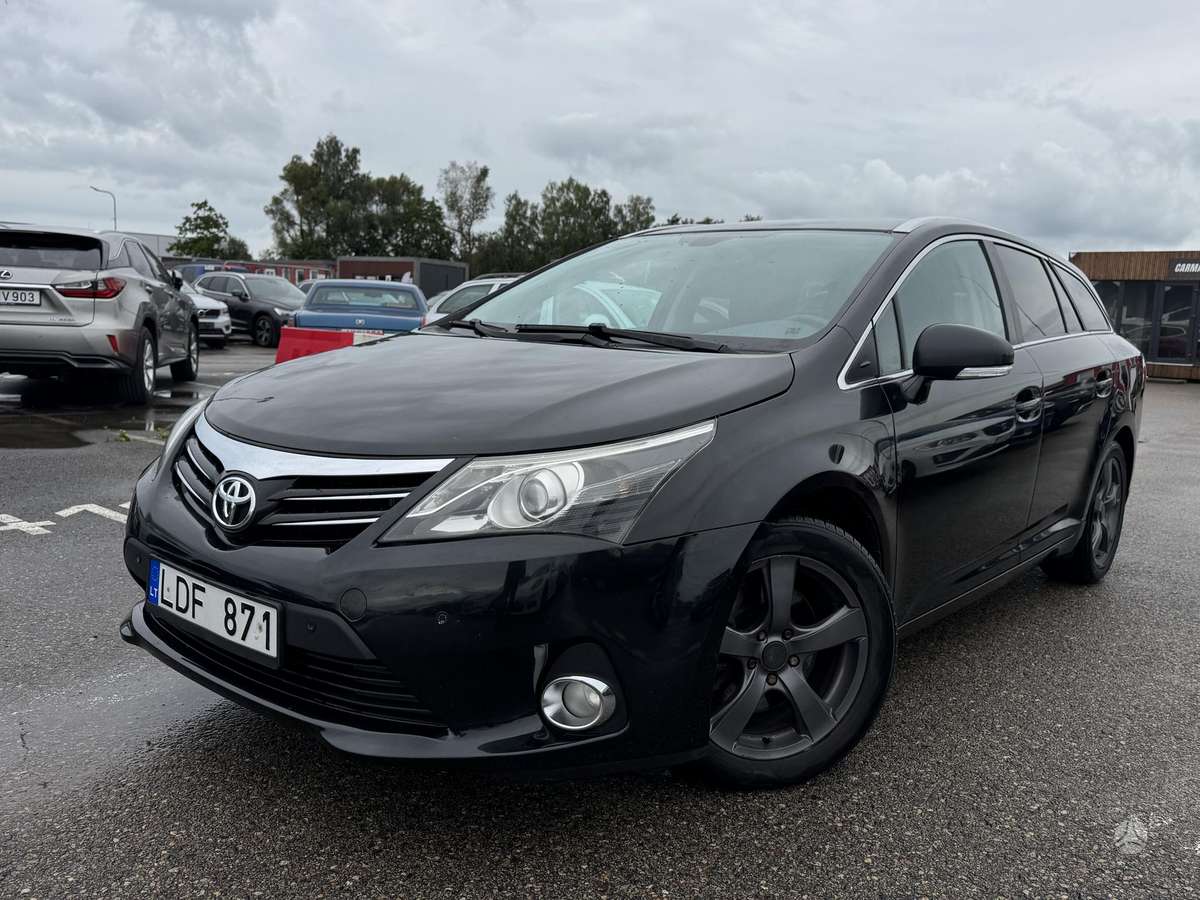 Toyota Avensis, 2.2 l., Универсал