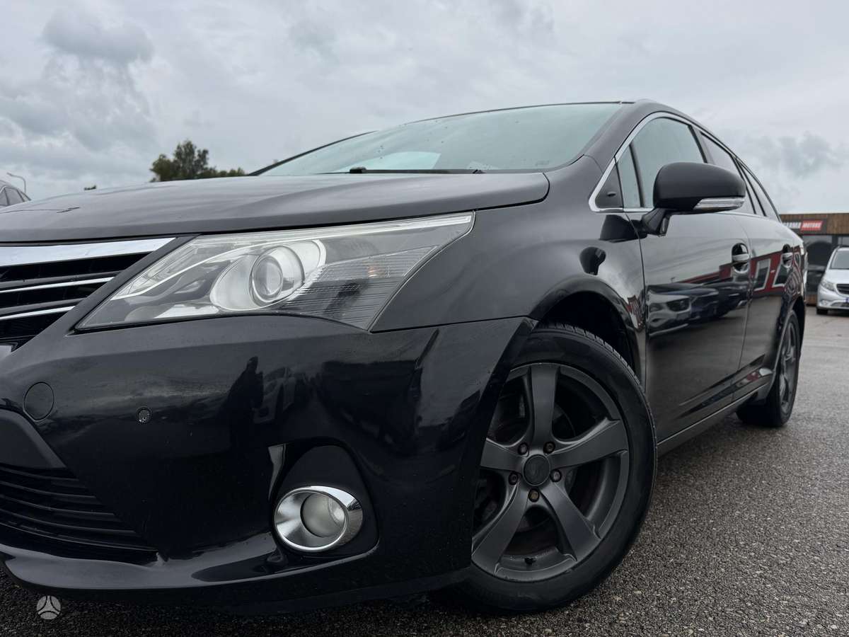 Toyota Avensis - 4