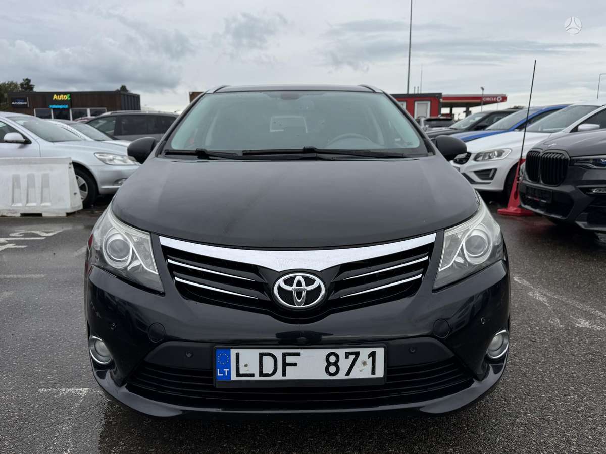 Toyota Avensis - 7