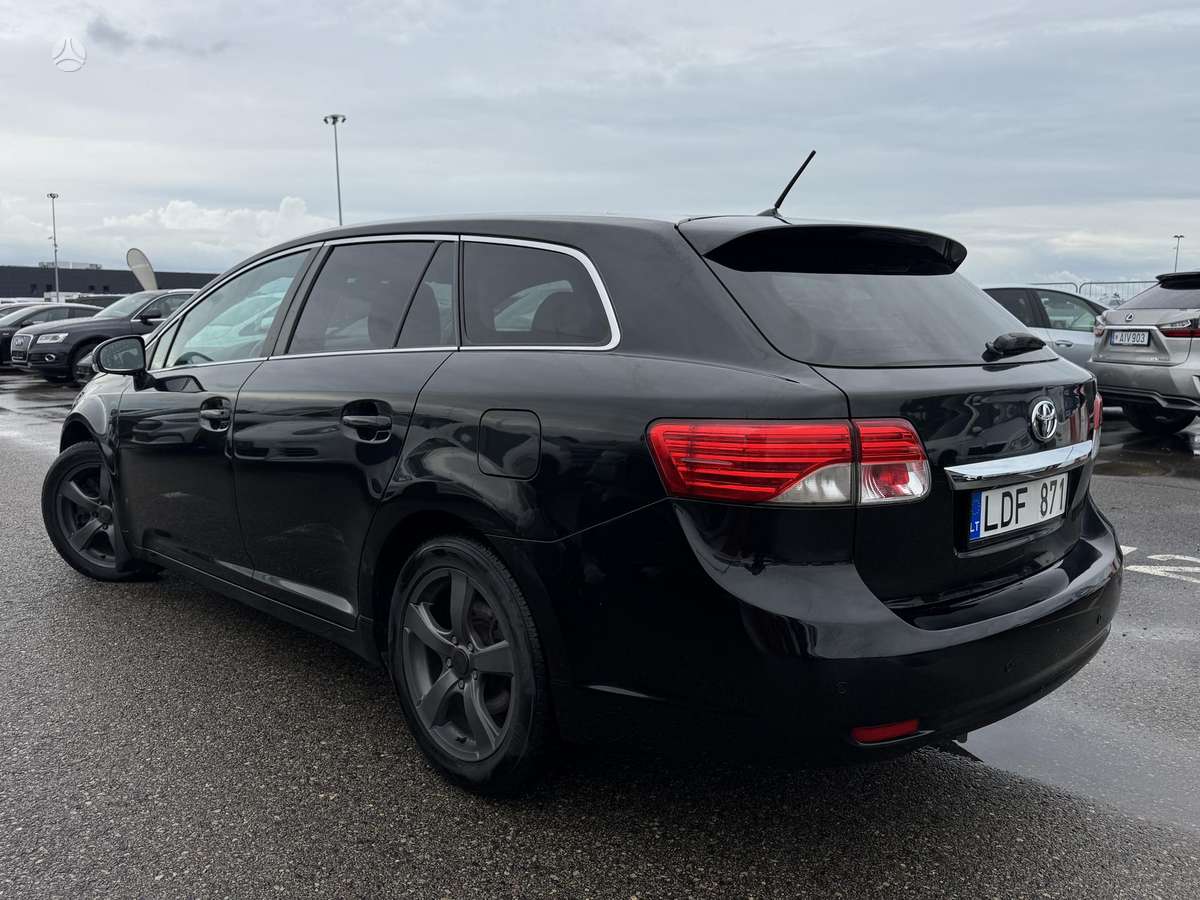 Toyota Avensis, 2.2 l., Универсал