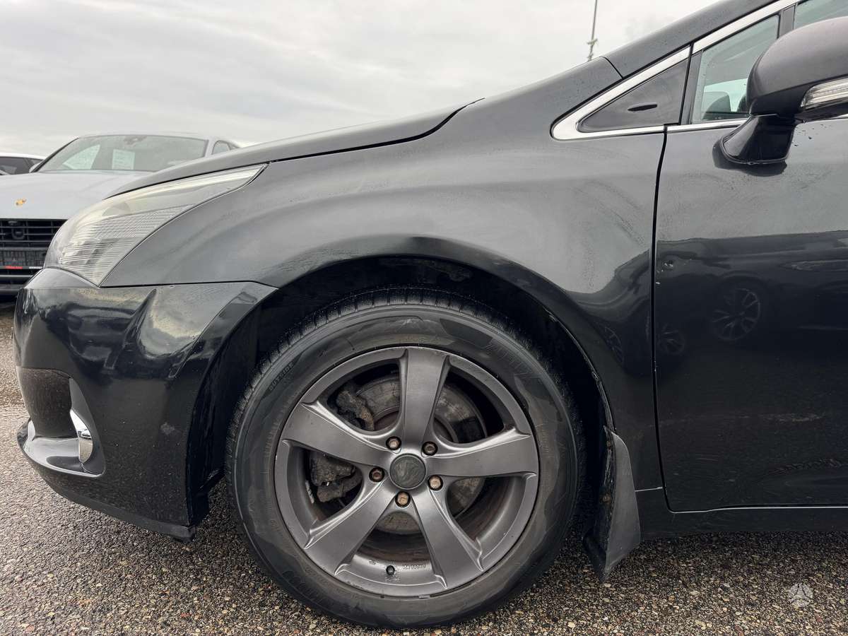 Toyota Avensis, 2.2 l., Универсал