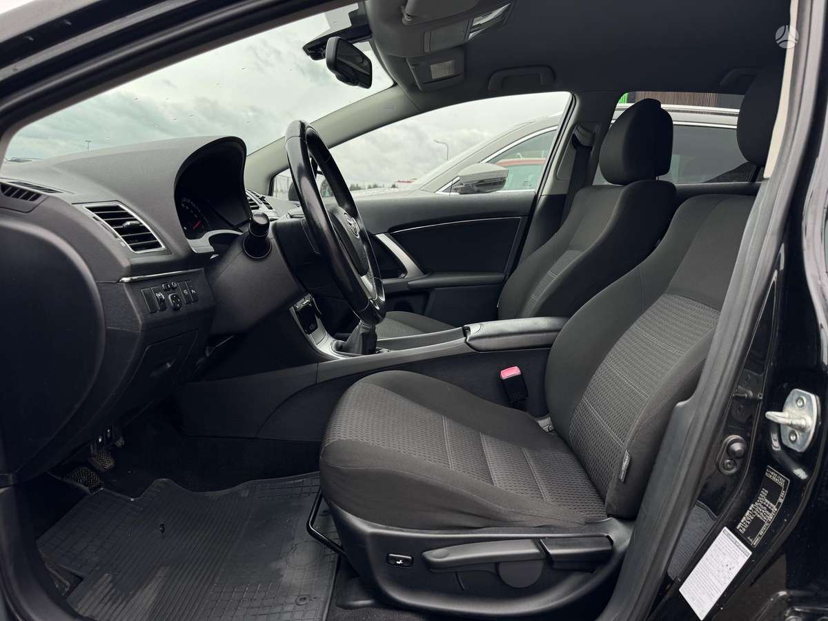 Toyota Avensis, 2.2 l., Универсал
