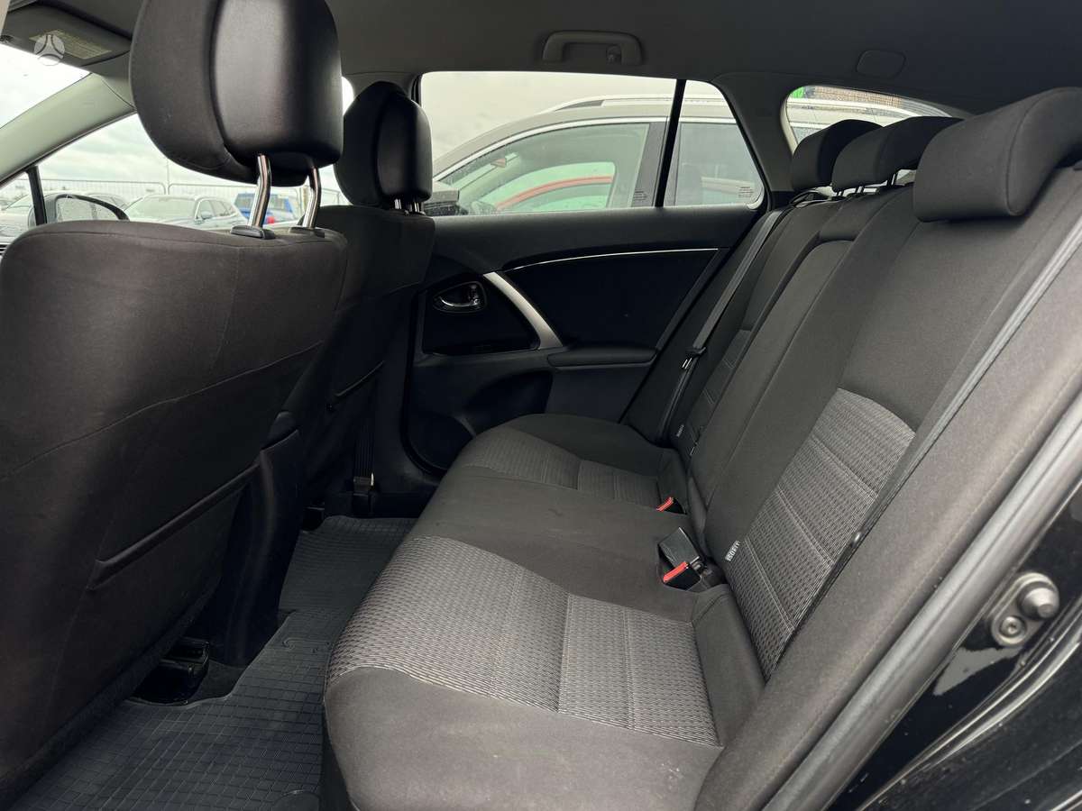 Toyota Avensis, 2.2 l., Универсал