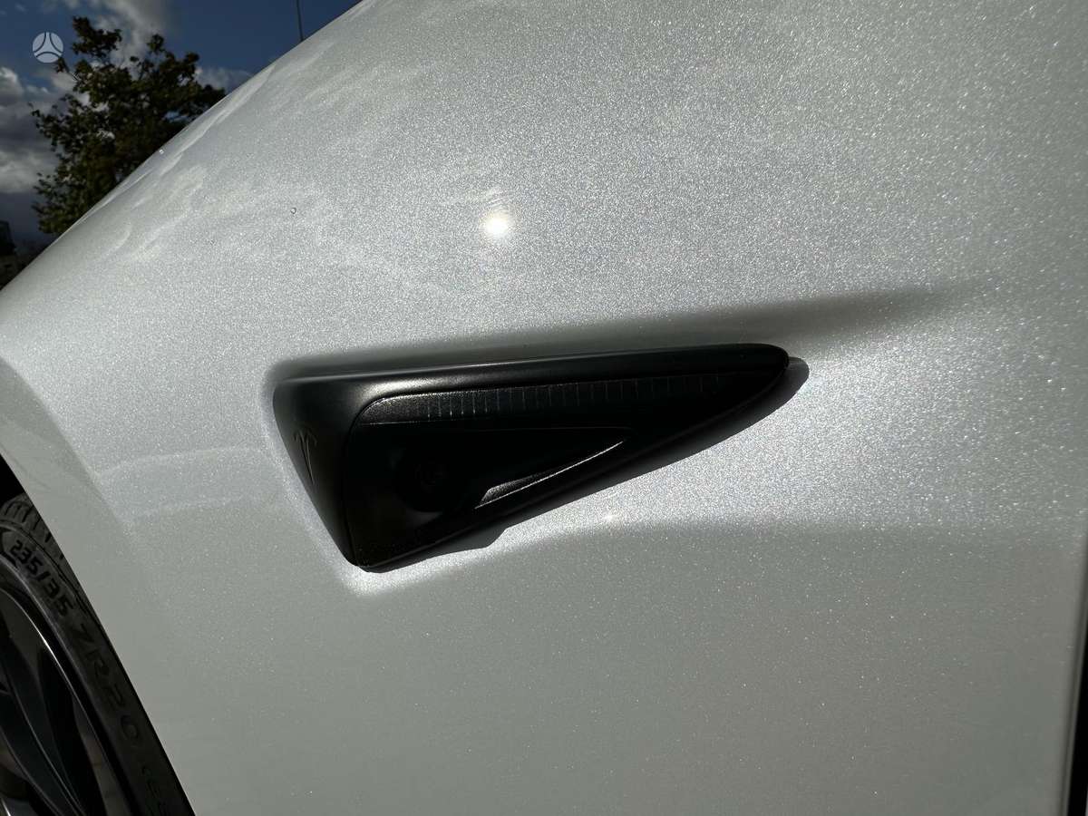 Tesla Model 3, 81 кВт·ч, Хэтчбек