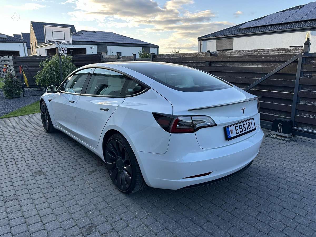 Tesla Model 3, 81 кВт·ч, Хэтчбек