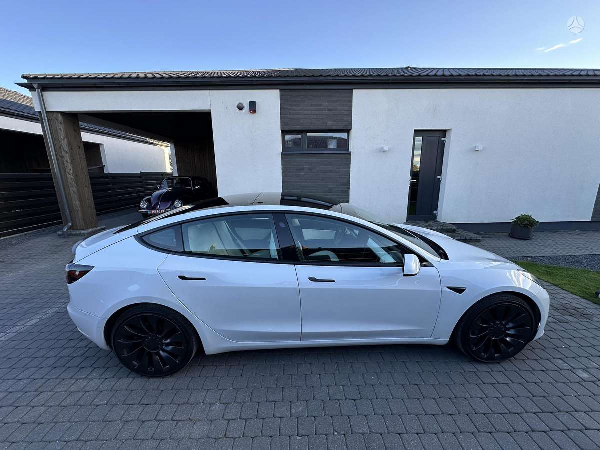 Tesla Model 3, 81 кВт·ч, Хэтчбек