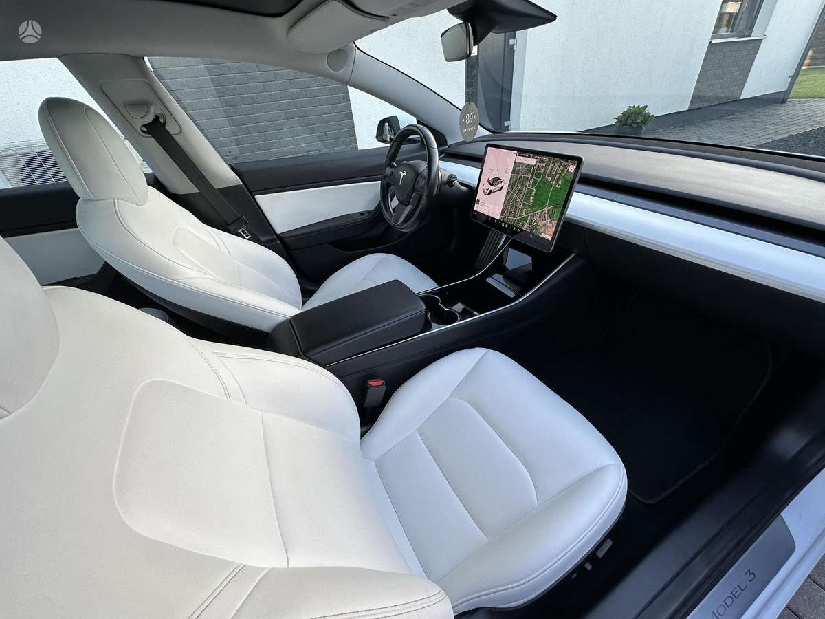 Tesla Model 3, 81 кВт·ч, Хэтчбек