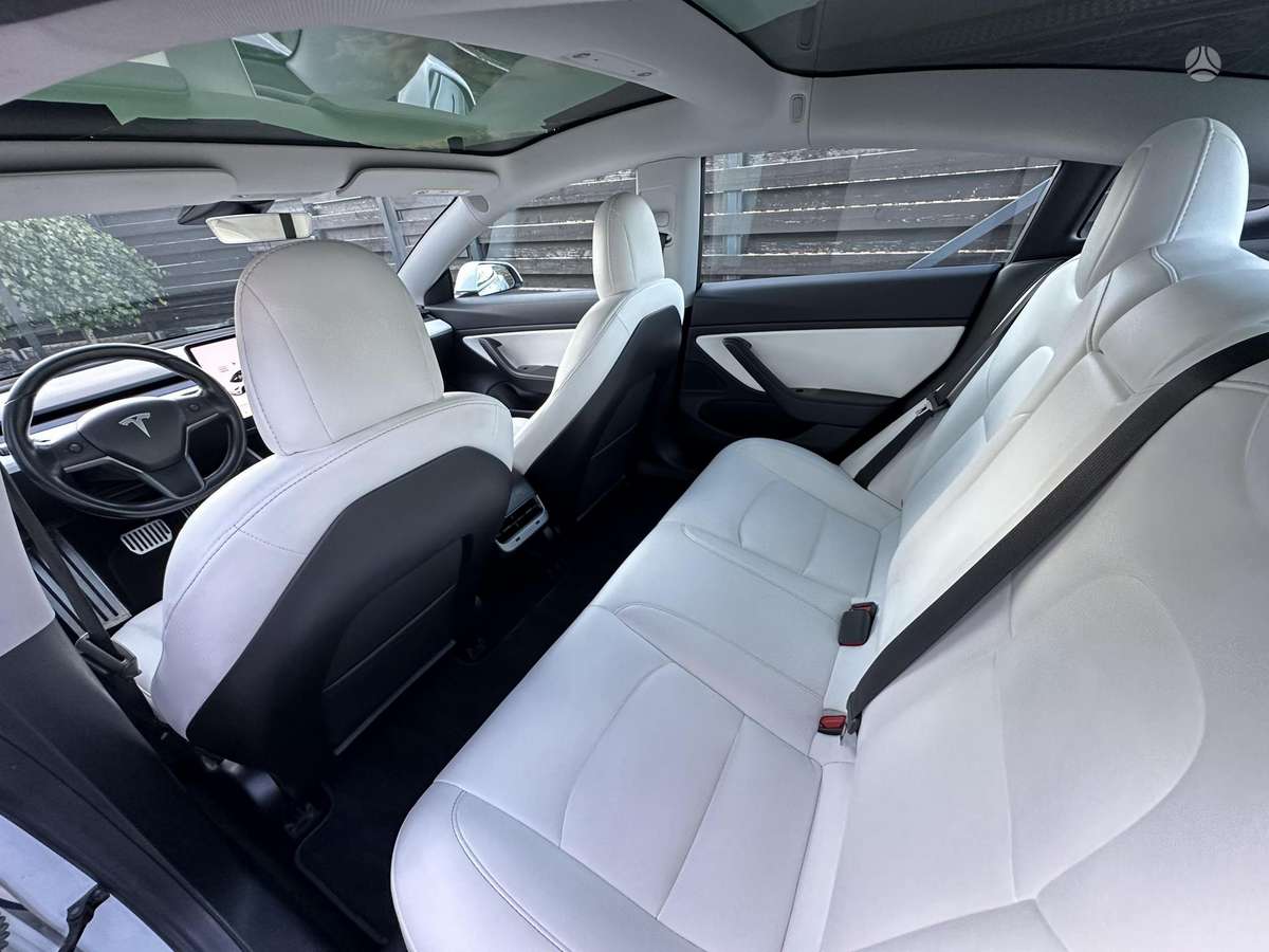 Tesla Model 3, 81 кВт·ч, Хэтчбек