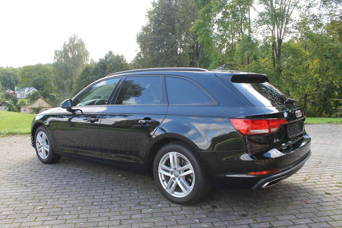 Audi A4, 2.0 l., Универсал