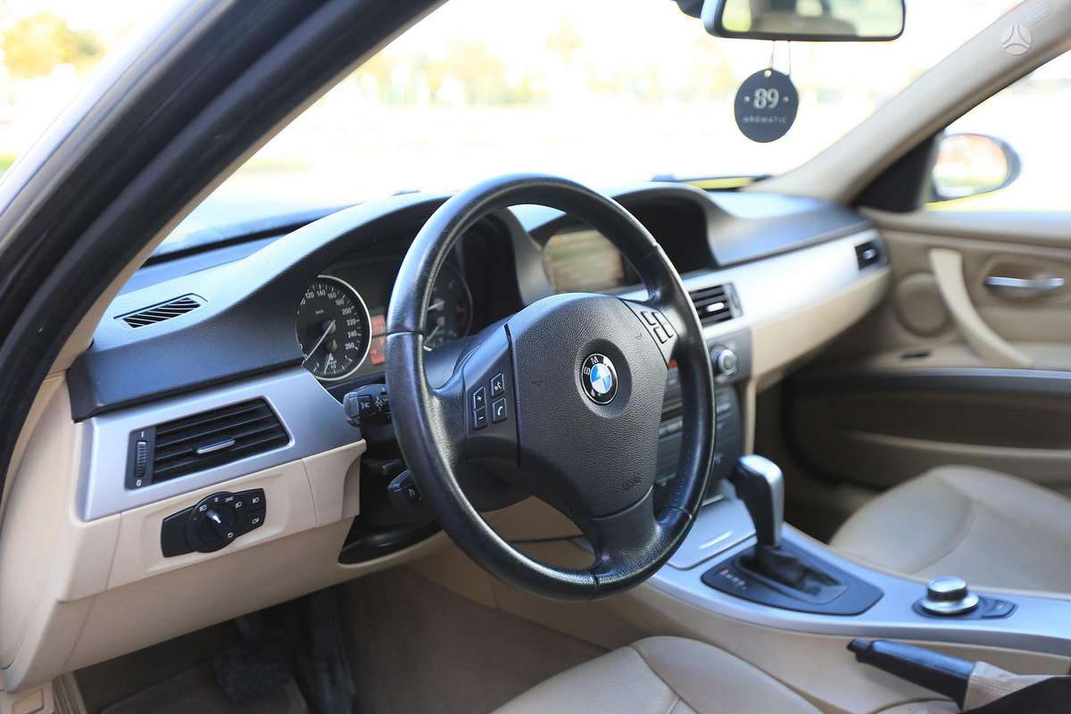 BMW 325, 3.0 l., Универсал