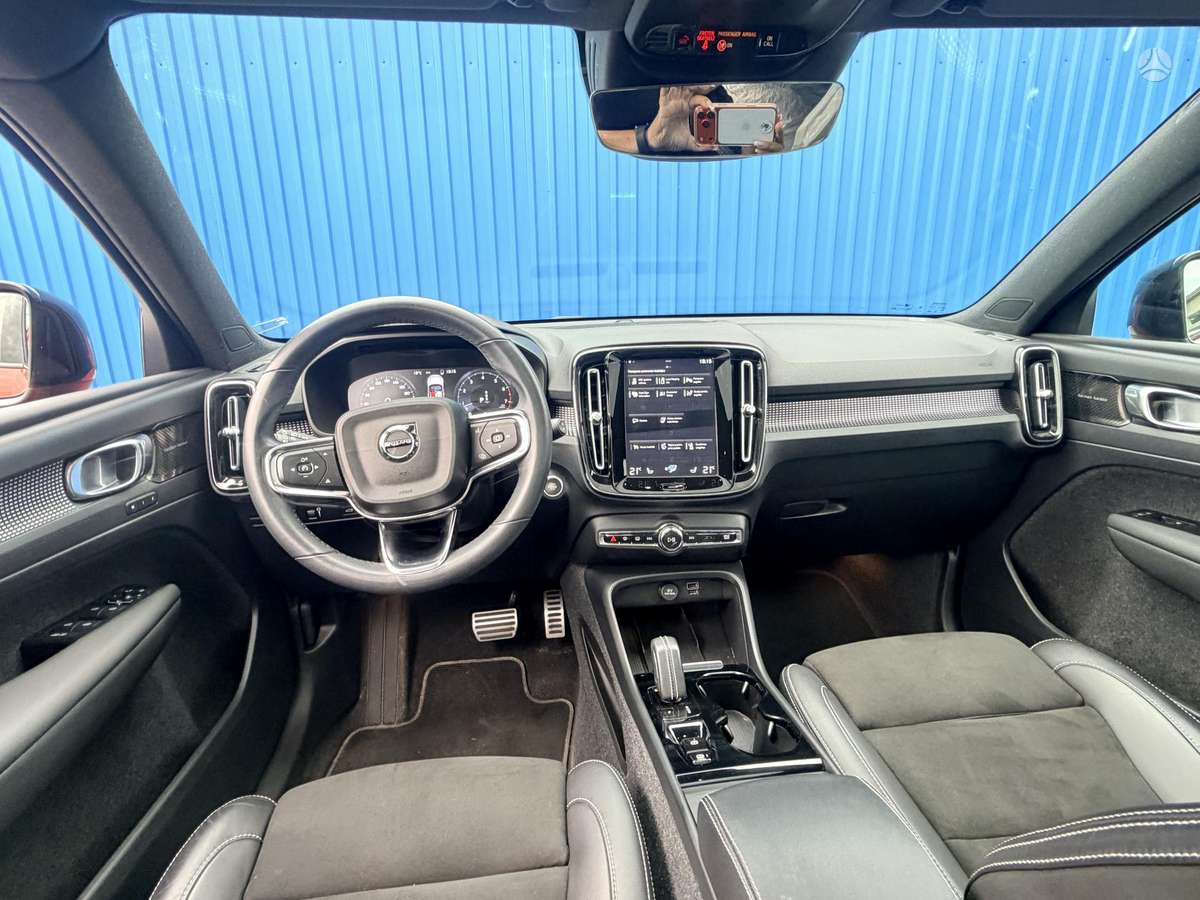 Volvo XC40 - 9