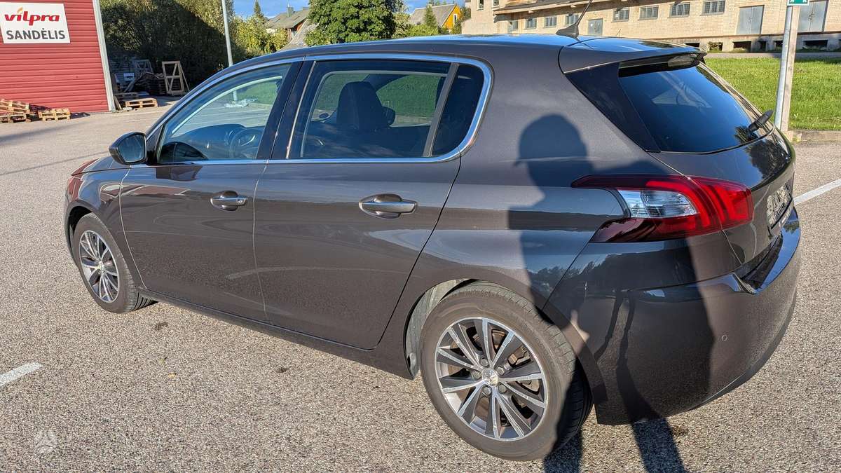 Peugeot 308 - 4