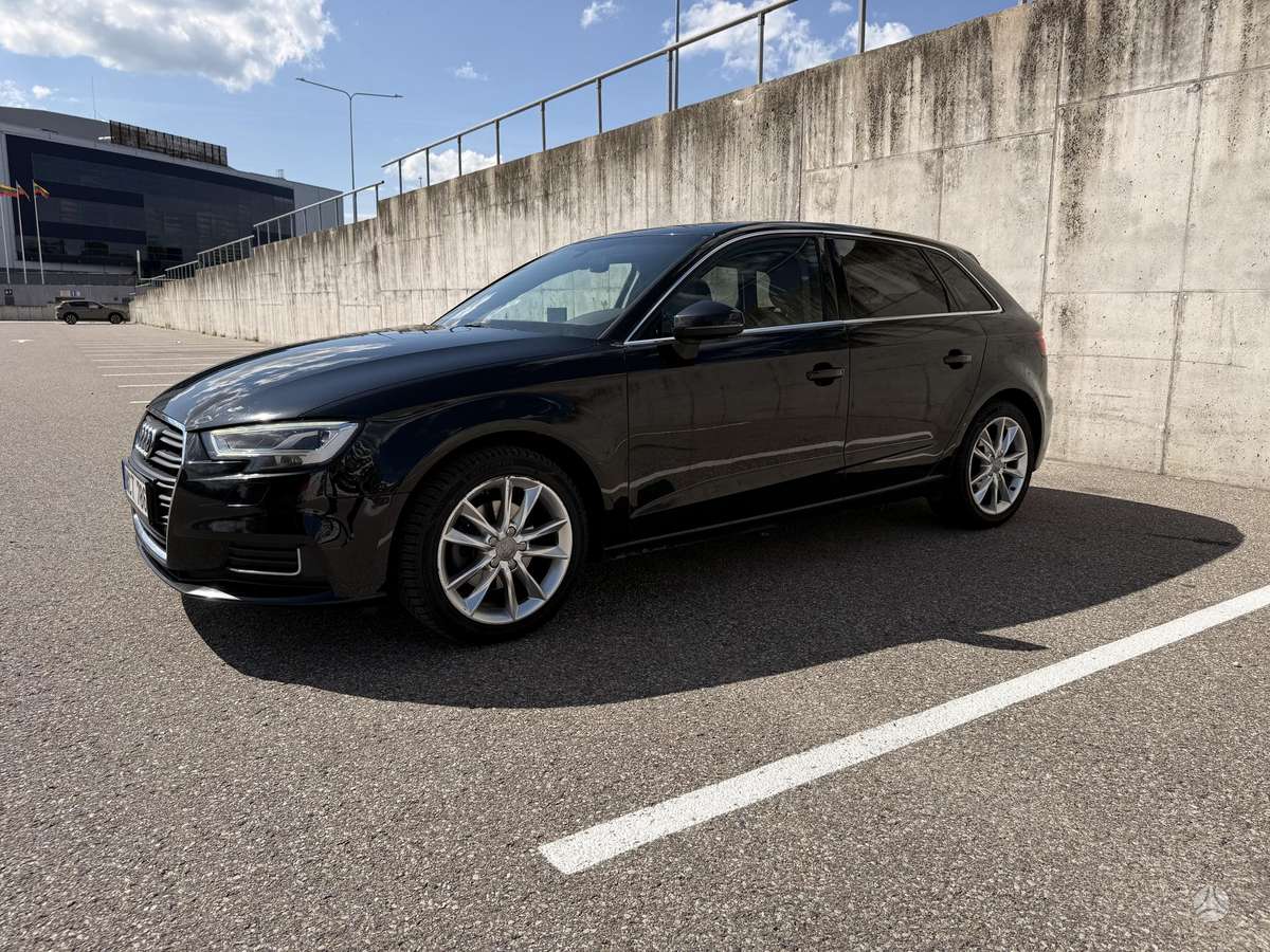 Audi A3, 1.5 l., hatchback