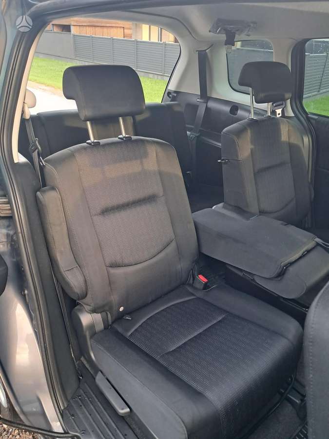 Mazda 5, 2.0 l., Минивэн