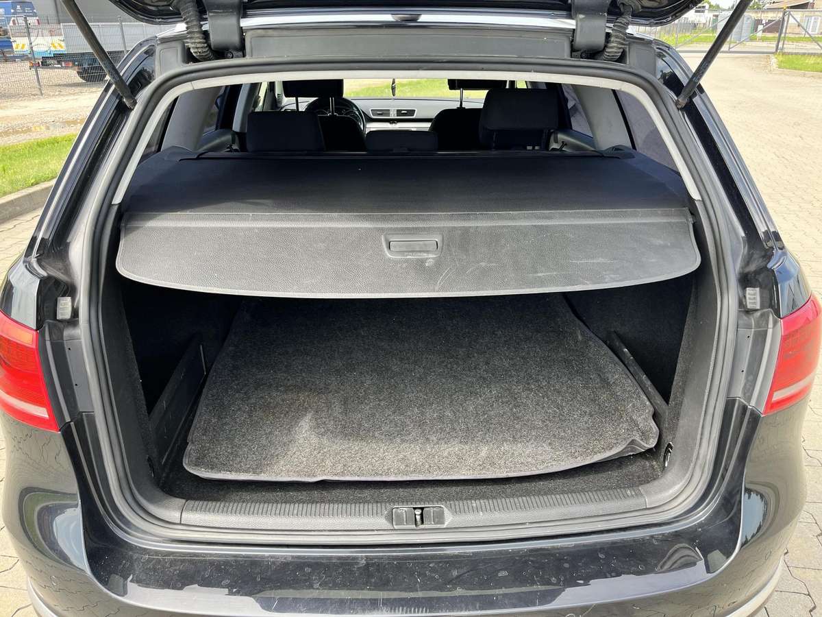 Volkswagen Passat, 2.0 l., Универсал