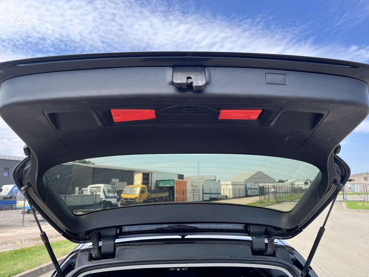 Volkswagen Passat, 2.0 l., Универсал