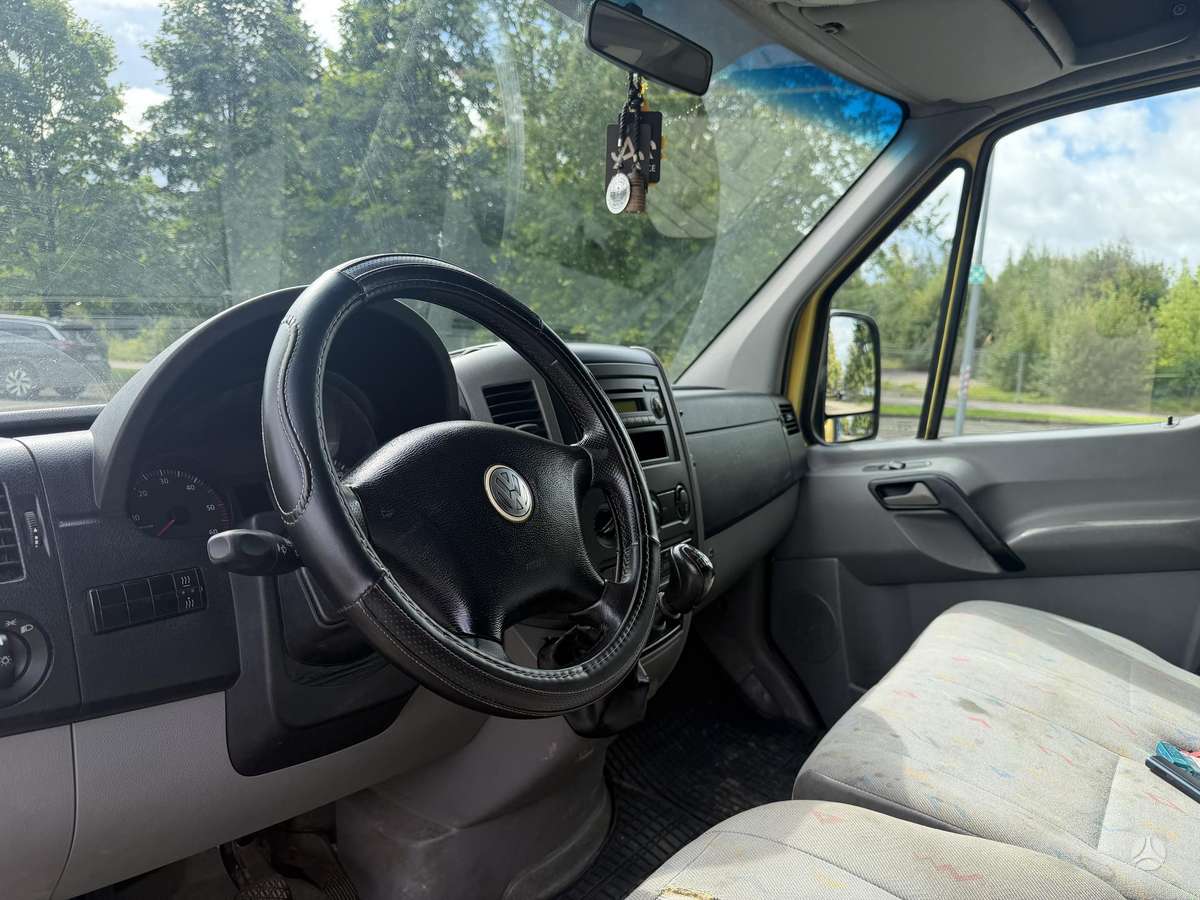 Volkswagen Crafter - 11