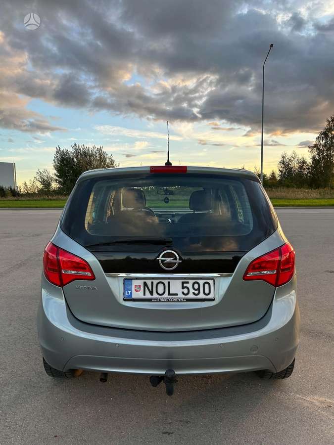 Opel Meriva, 1.4 l., Хэтчбек