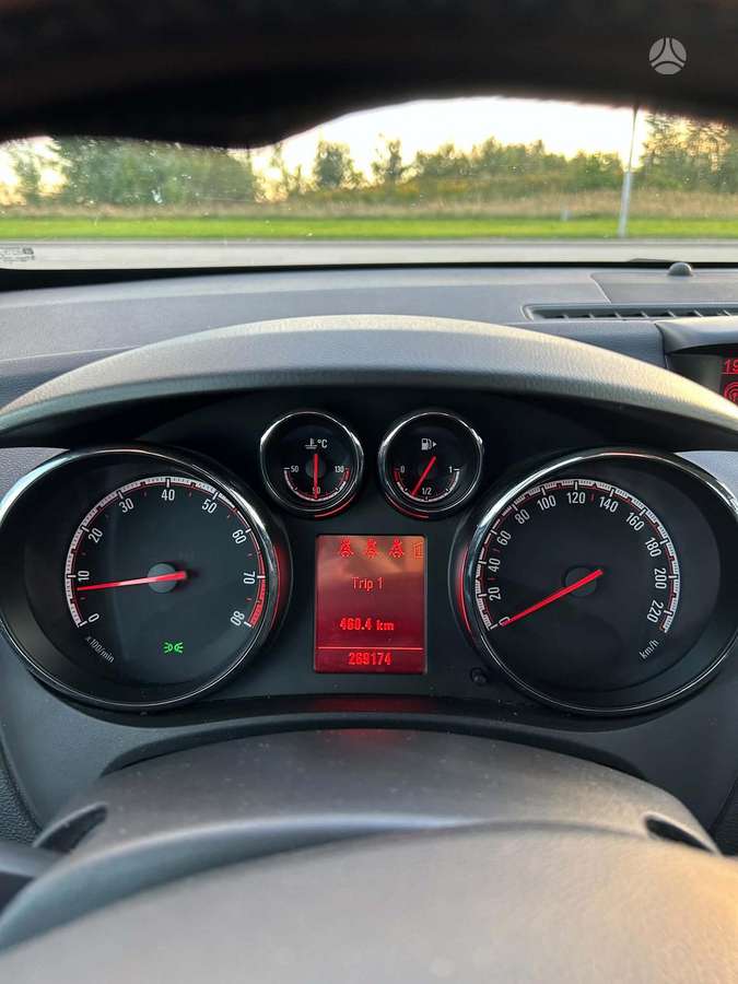 Opel Meriva, 1.4 l., Хэтчбек