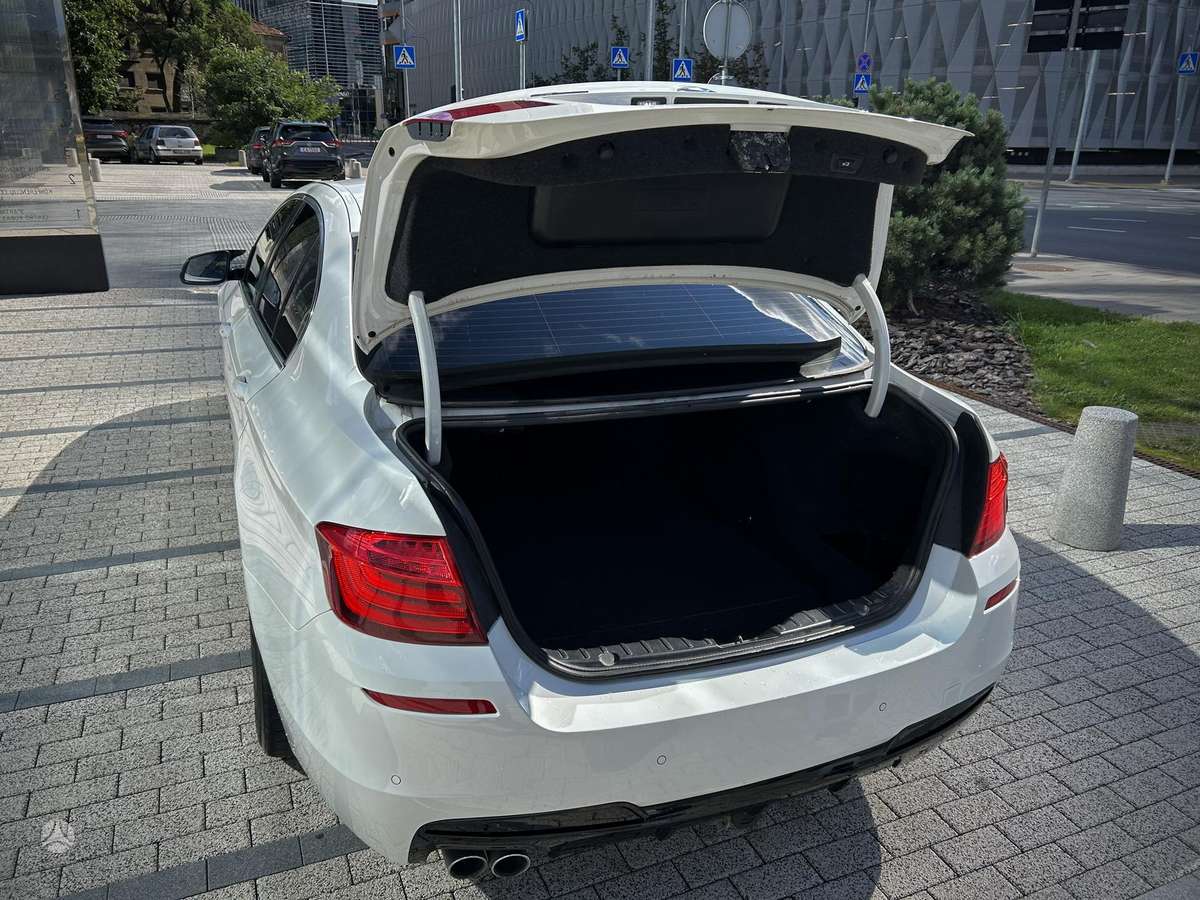 BMW 520, sedanas