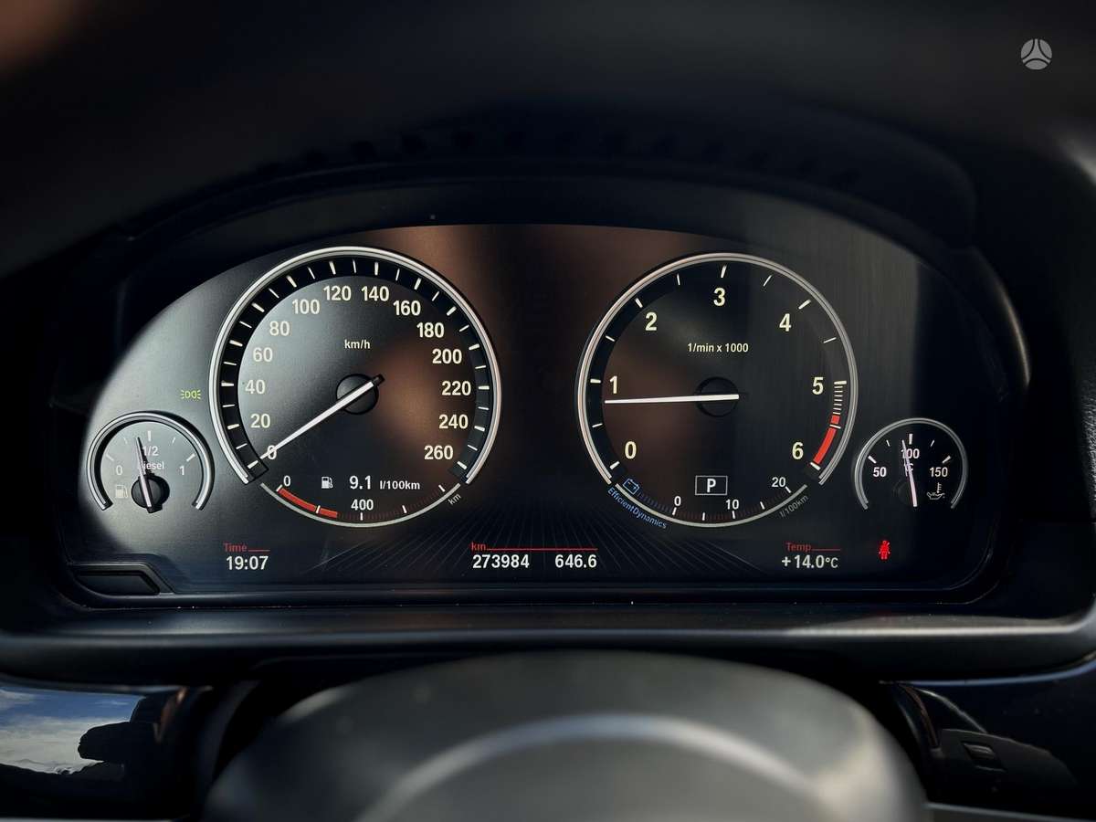 BMW 520, sedanas