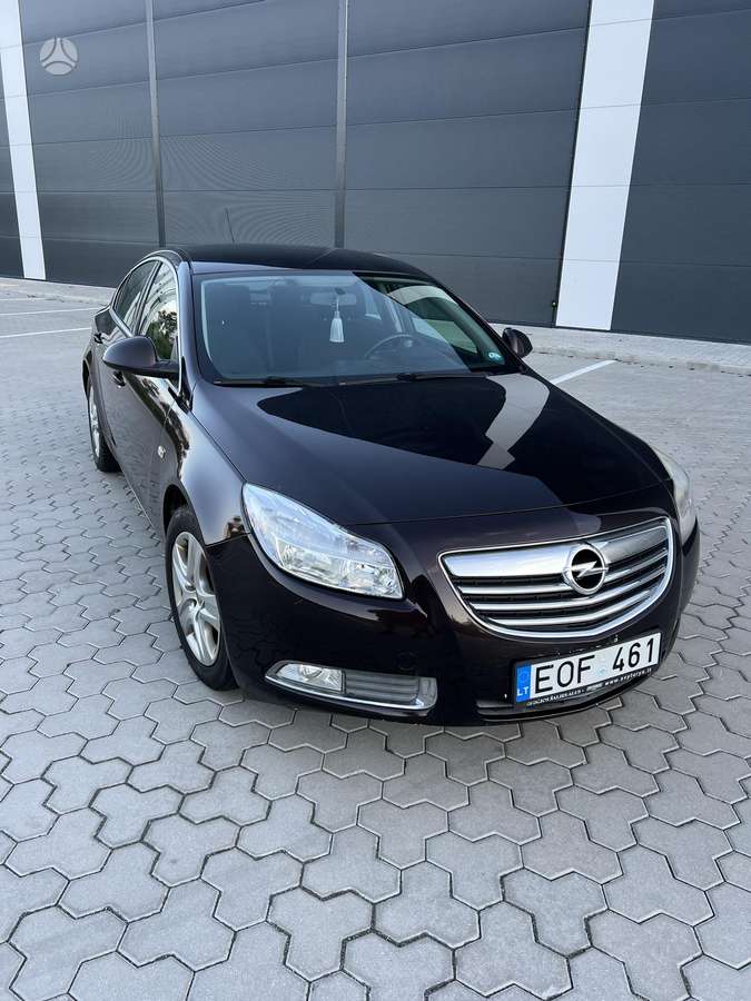 Opel Insignia, 1.8 l., Хэтчбек