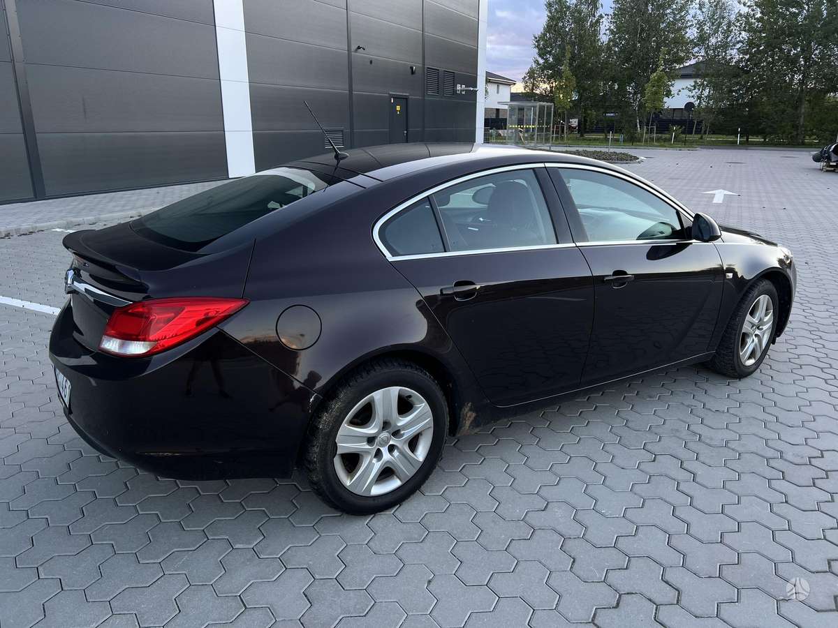 Opel Insignia, 1.8 l., hatchback