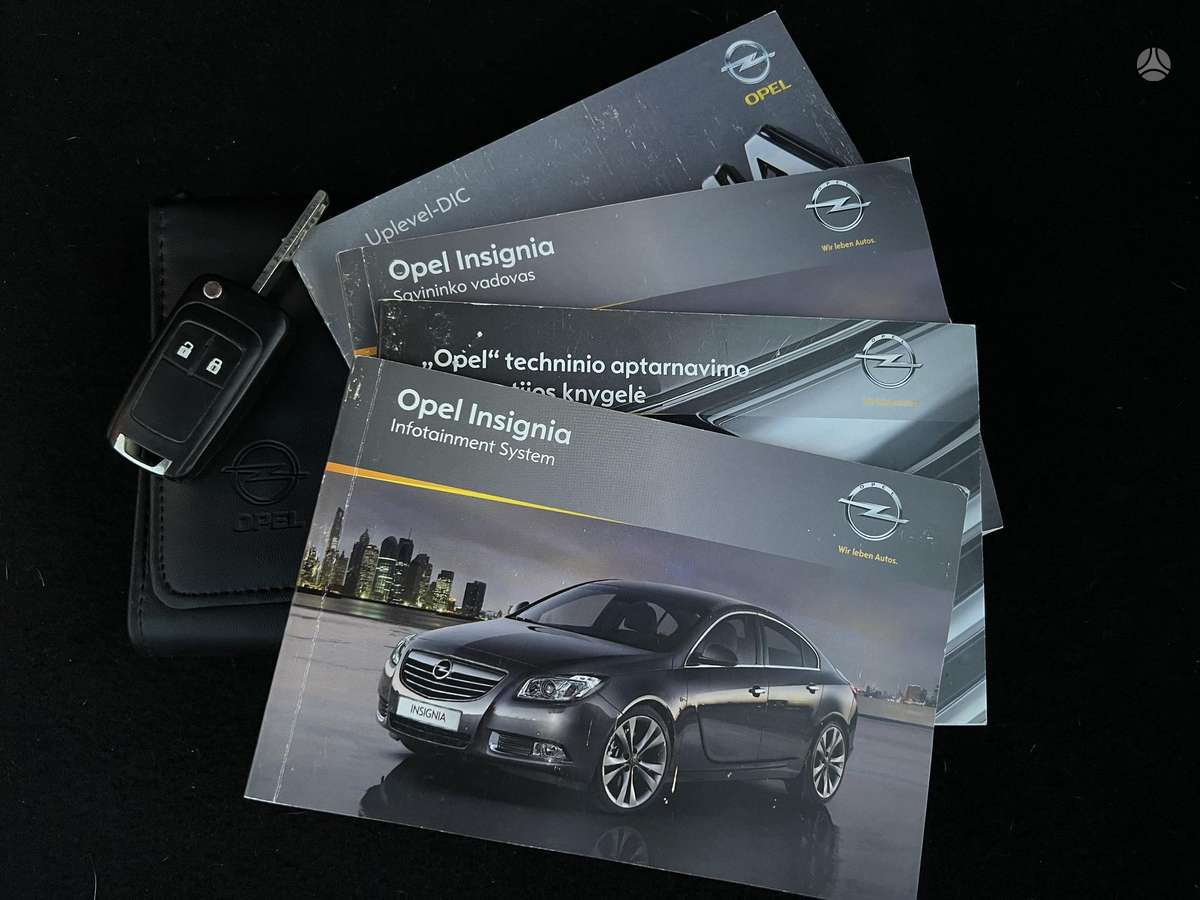 Opel Insignia, 1.8 l., hatchback