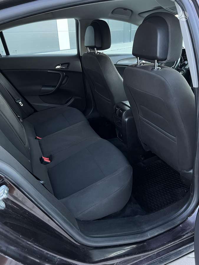 Opel Insignia, 1.8 l., Хэтчбек