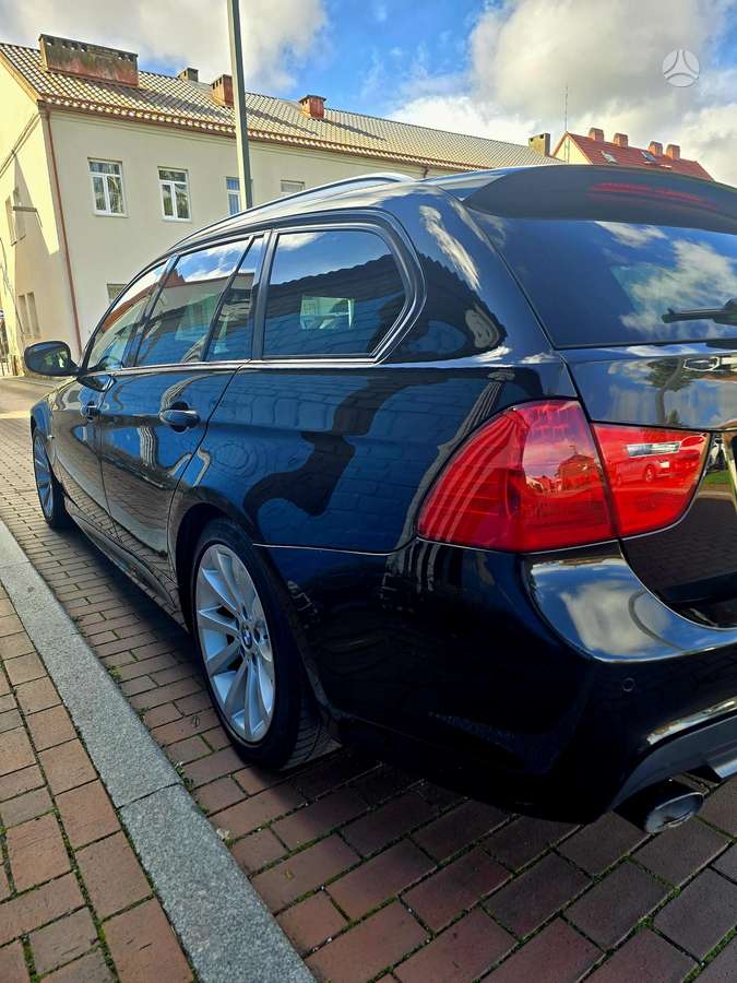 BMW 320, 2.0 l., wagon