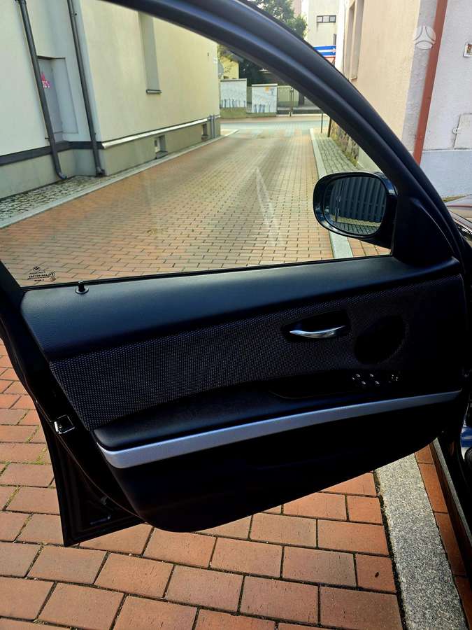 BMW 320, 2.0 l., wagon