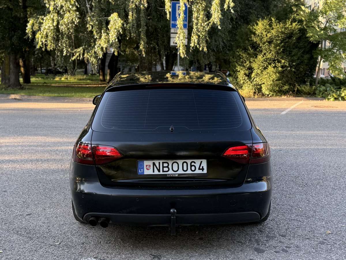 Audi A4, 1.8 l., Универсал