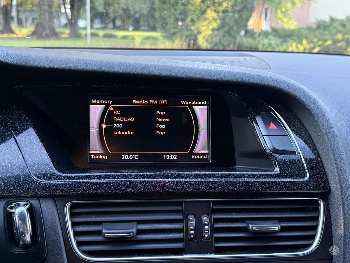 Audi A4, 1.8 l., Универсал