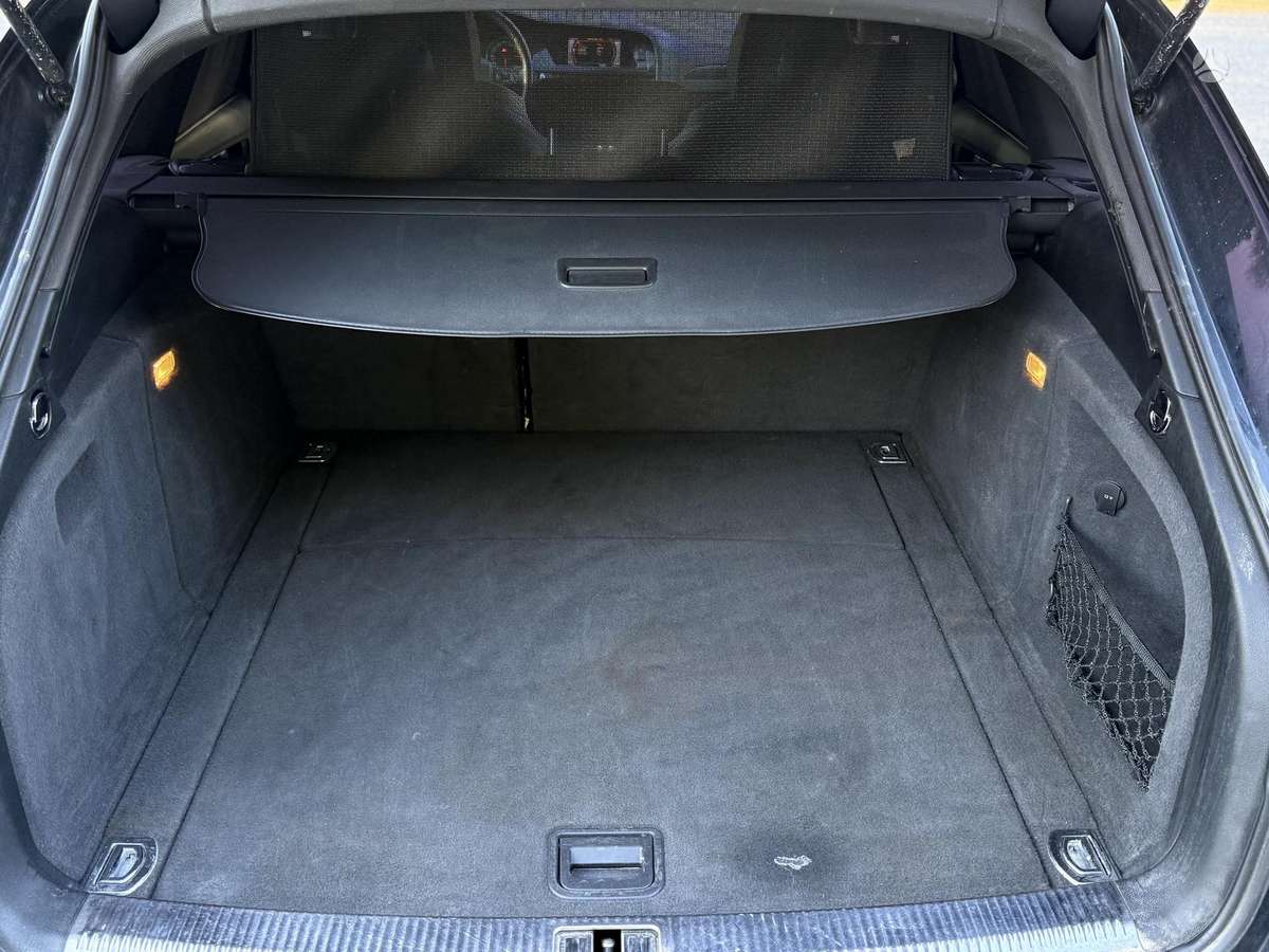 Audi A4, 1.8 l., Универсал